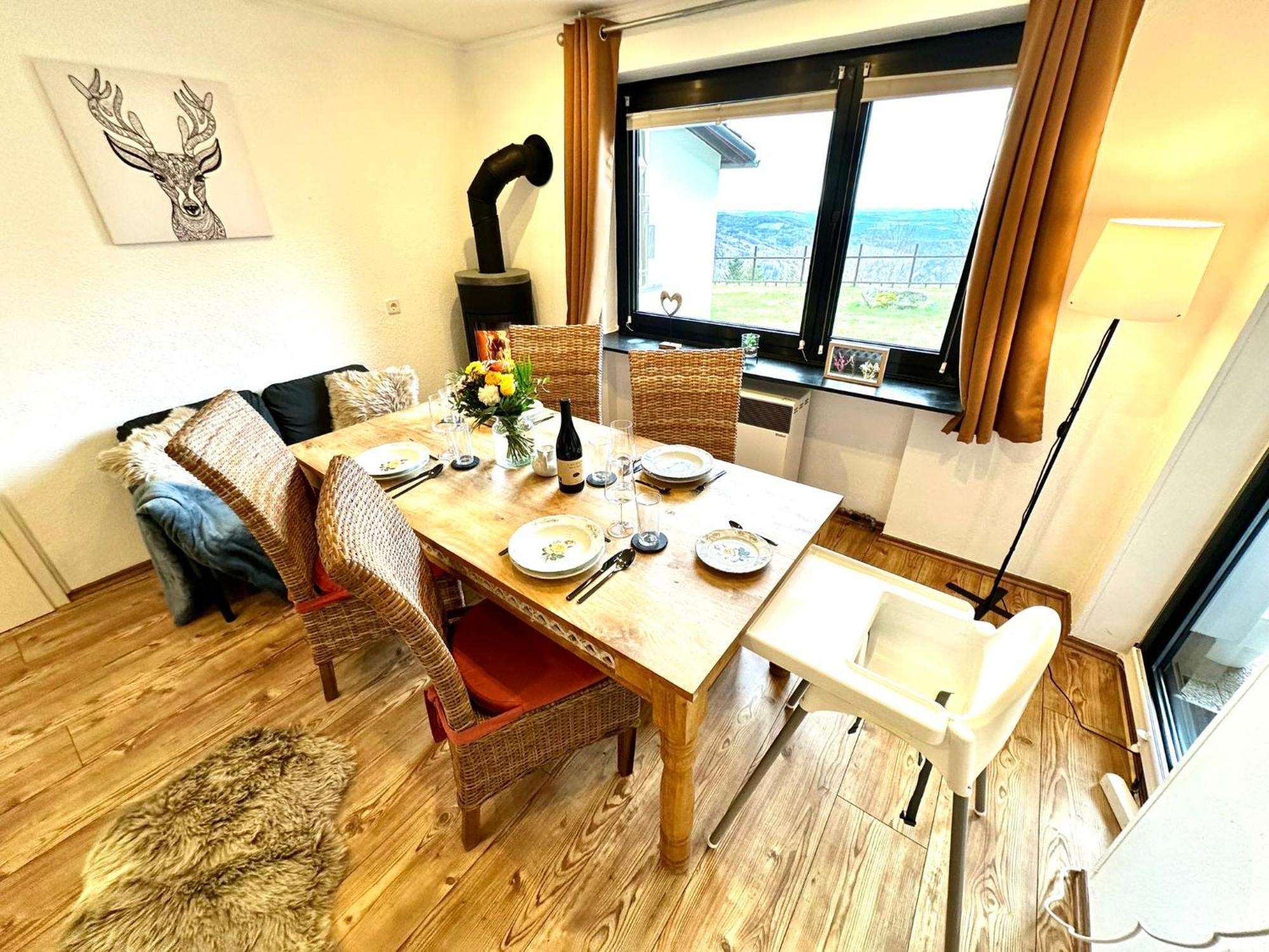 Gemuetliches Alpenblick Berg-Bungalow + Grosser Garten + Netflix! Schöfweg Екстериор снимка