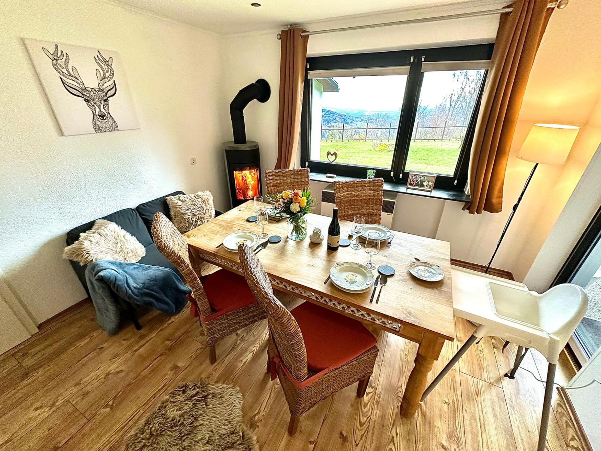 Gemuetliches Alpenblick Berg-Bungalow + Grosser Garten + Netflix! Schöfweg Екстериор снимка
