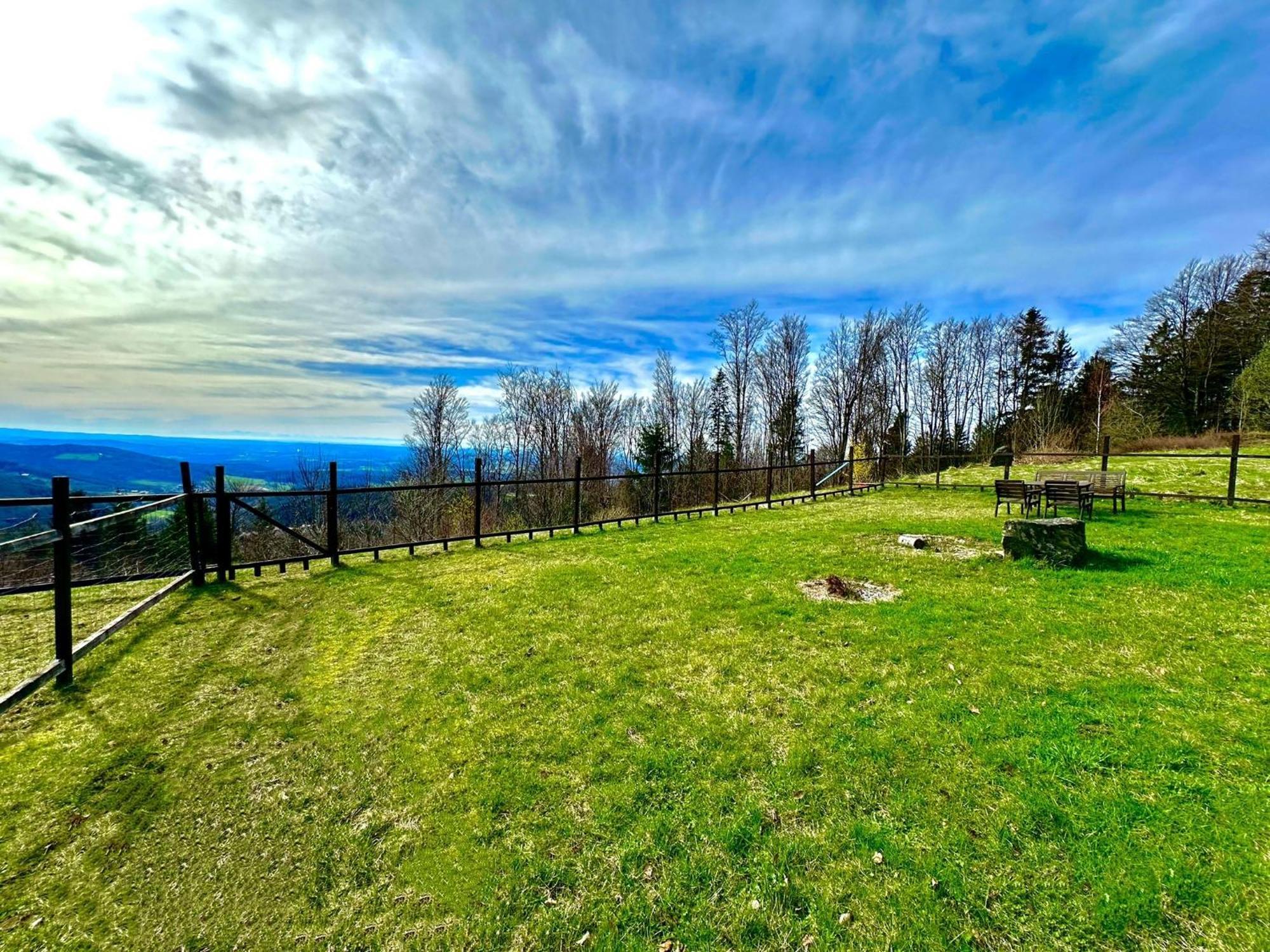 Gemuetliches Alpenblick Berg-Bungalow + Grosser Garten + Netflix! Schöfweg Екстериор снимка